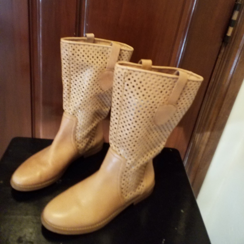 Mid-calf tan leather summer boots